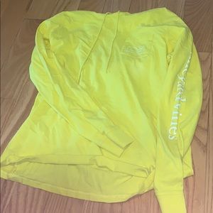 Vineyard Vines cotton long sleeve with hood